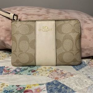 Coach Crossgrain Leather Corner Zip Wristlet